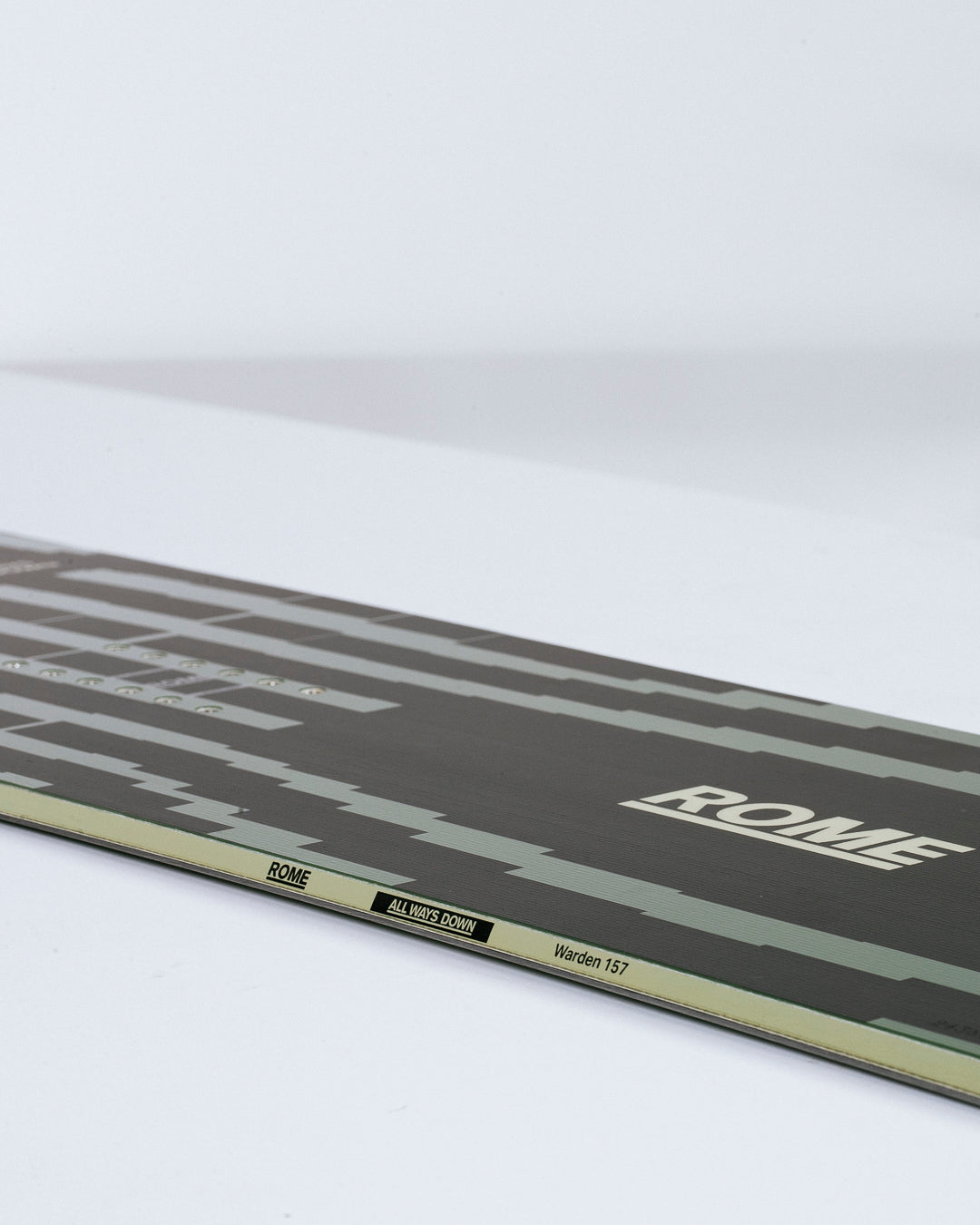 Warden 2026 Snowboard