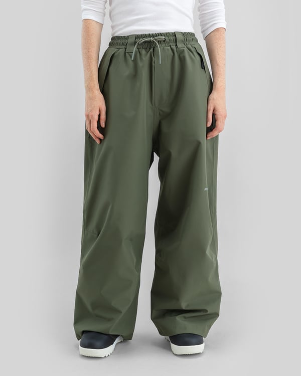 Beyond Medals Park Pants Dark Green
