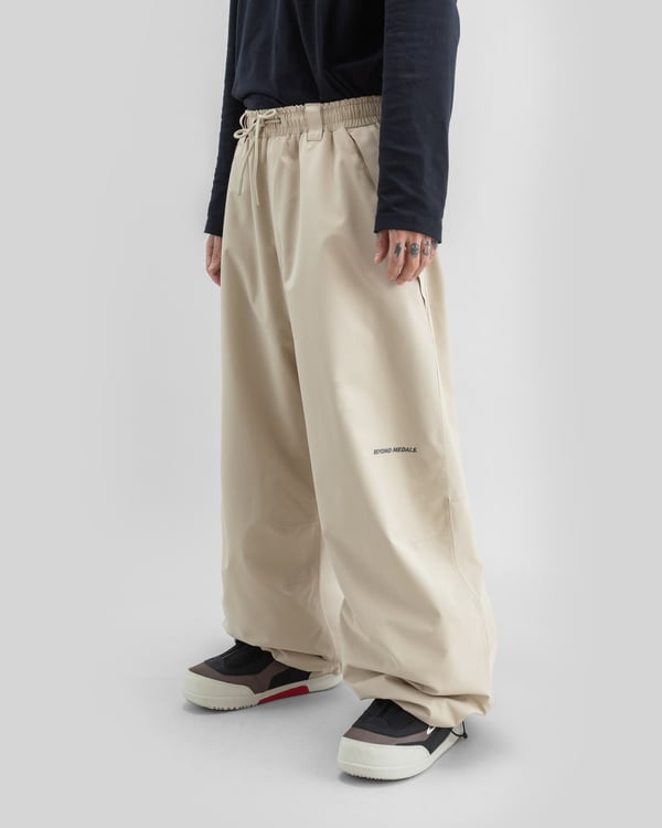 Beyond Medals Park Pants Beige