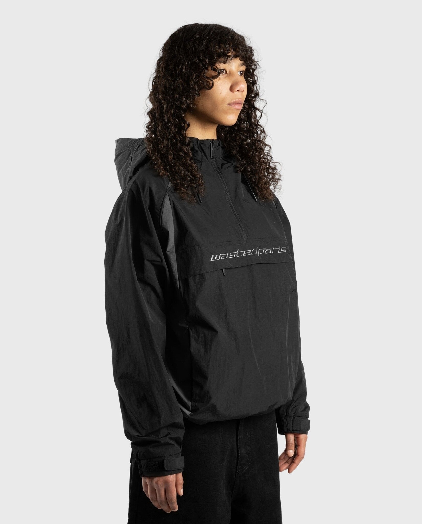 Arena Windbreaker Black/Charcoal