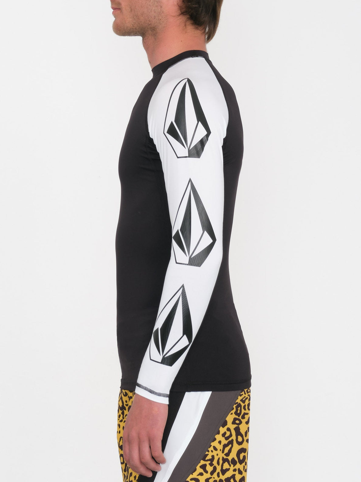 Surf Vitals J Robinson Black